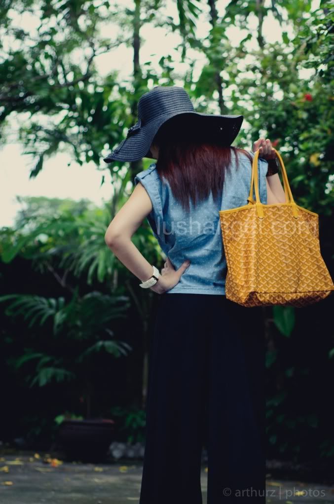 black-floppy-hat