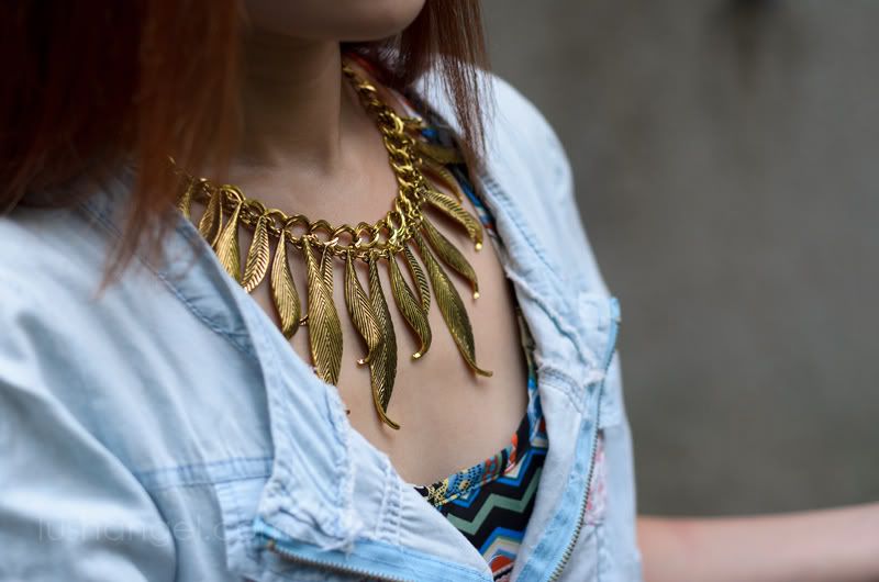 gold-leaf-necklace
