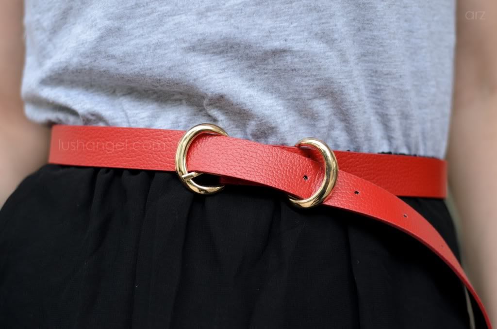 how-to-wear-red-belt