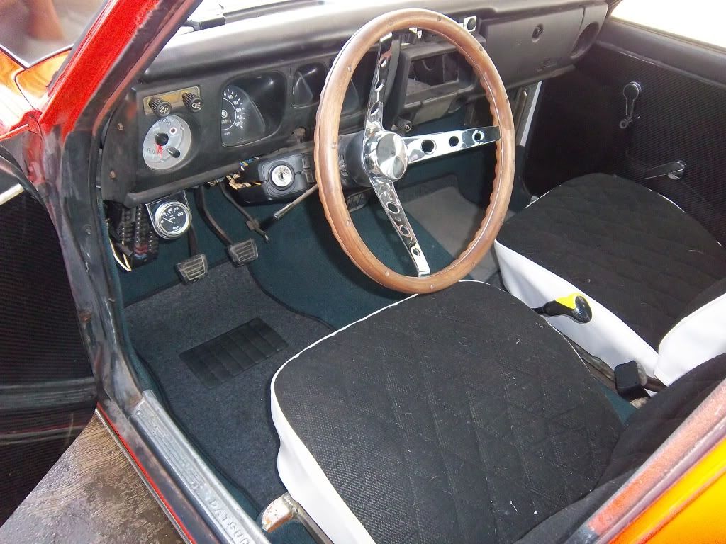 steeringseatsgauges.jpg