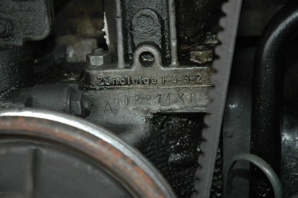 http://i1126.photobucket.com/albums/l610/pompejus1/Motornummer.jpg