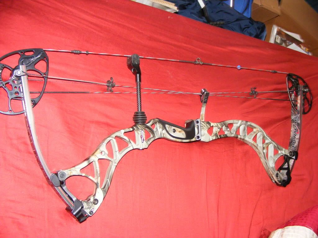 Bowtech Destroyer 350 Like new! | 3DShoots - The Leading Archery Forum ...