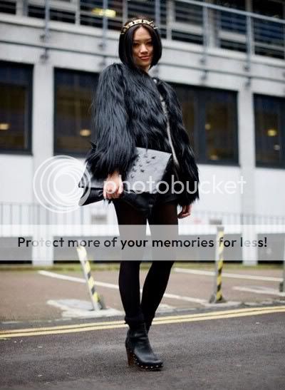   Celeb Vintage Trend 10cm Long Hair Black/White Coat size S/M/L  